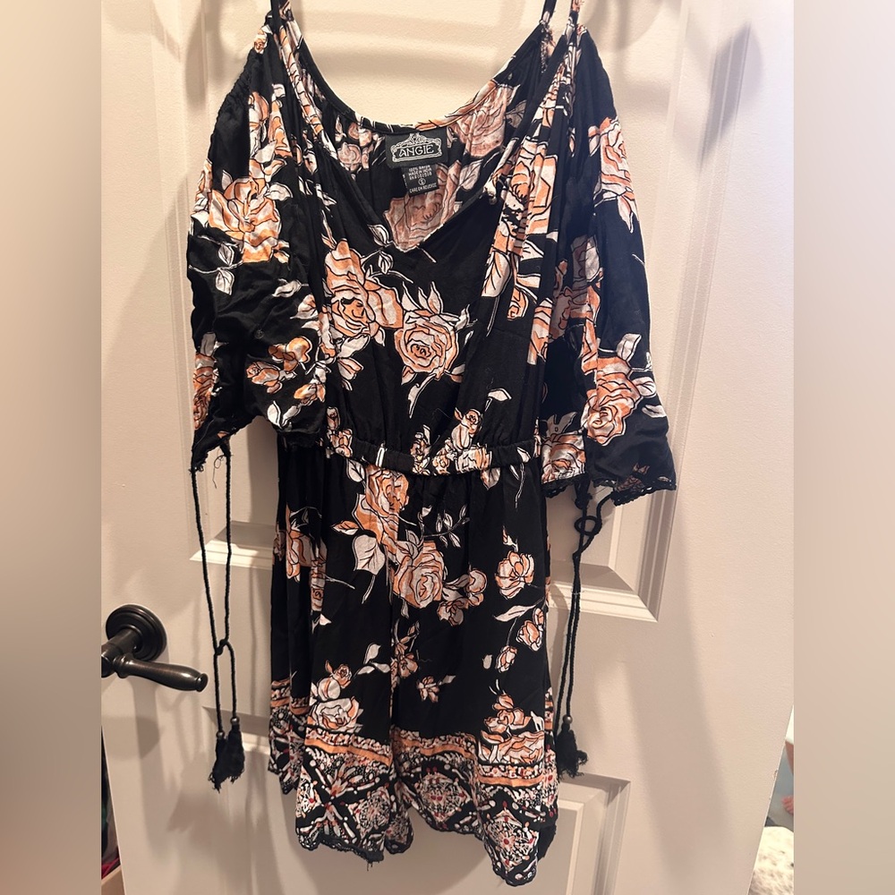 Floral Romper / Size Small